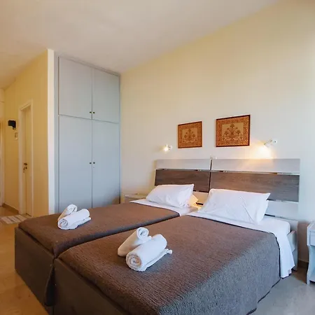 Villa Rosa Apartments-3